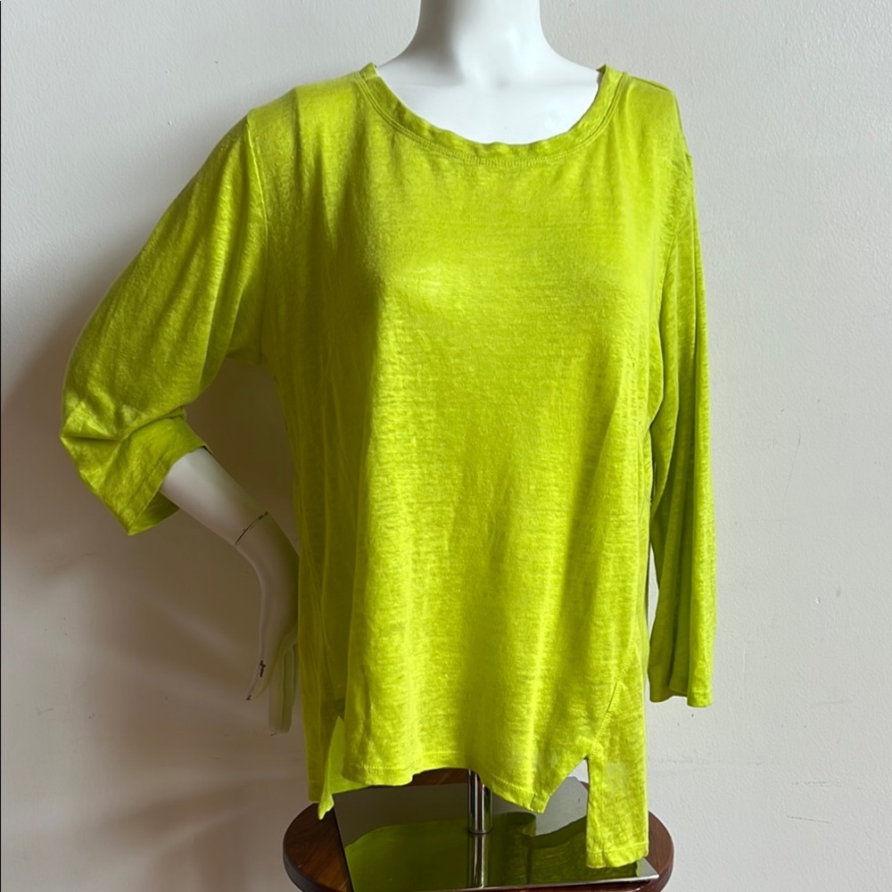 Elliott Lauren linen lime Green Blouse with notches at bottom hem